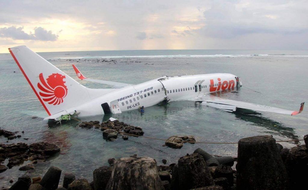 top-10-deadliest-airline-disasters